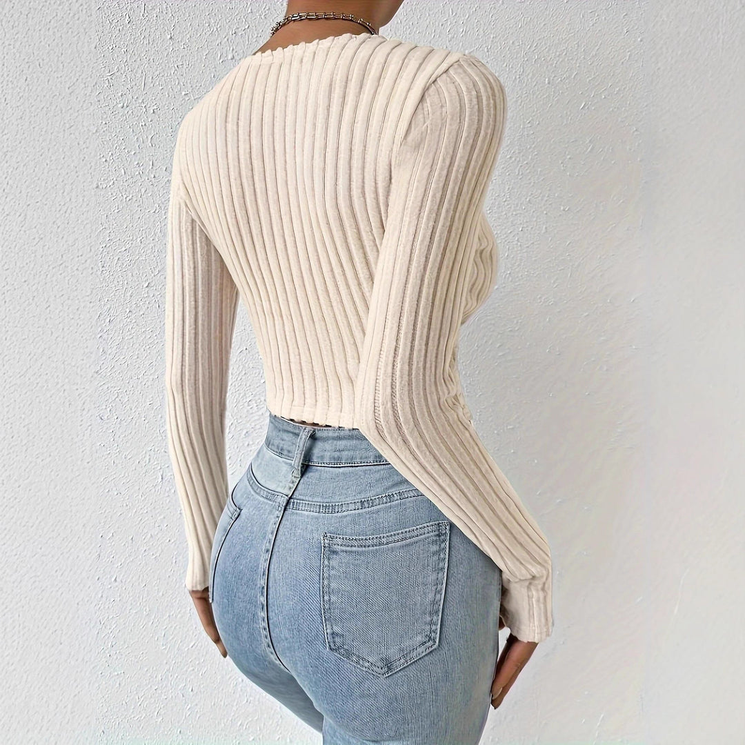 Short pullover for women with a V-neck and refined ribbed design Lune London
