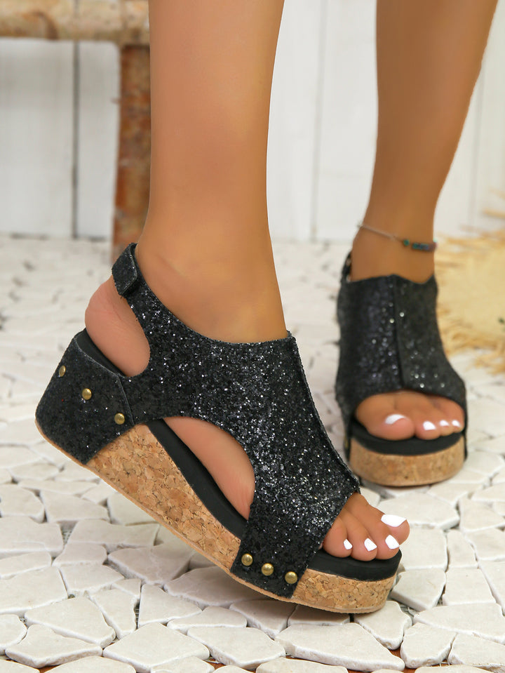 Wedge sandals for women with sparkling material and a comfortable insole Lune London