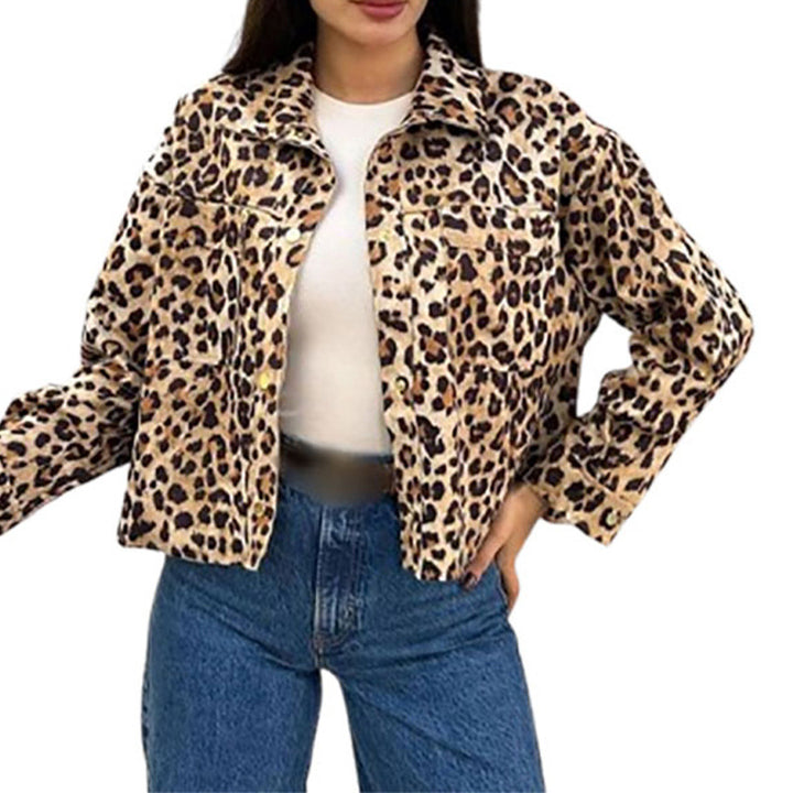 Trendy women's jacket in leopard design Lune London
