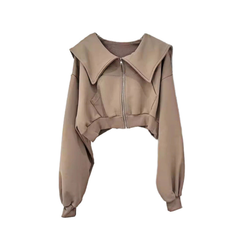 Veste sweat-shirt cropped moderne pour femmes avec un large col Chic & Stil