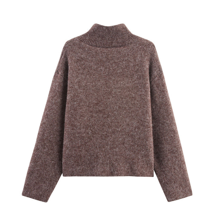 Trendy knitted sweater for women with elegant zip and decorative buttons Lune London