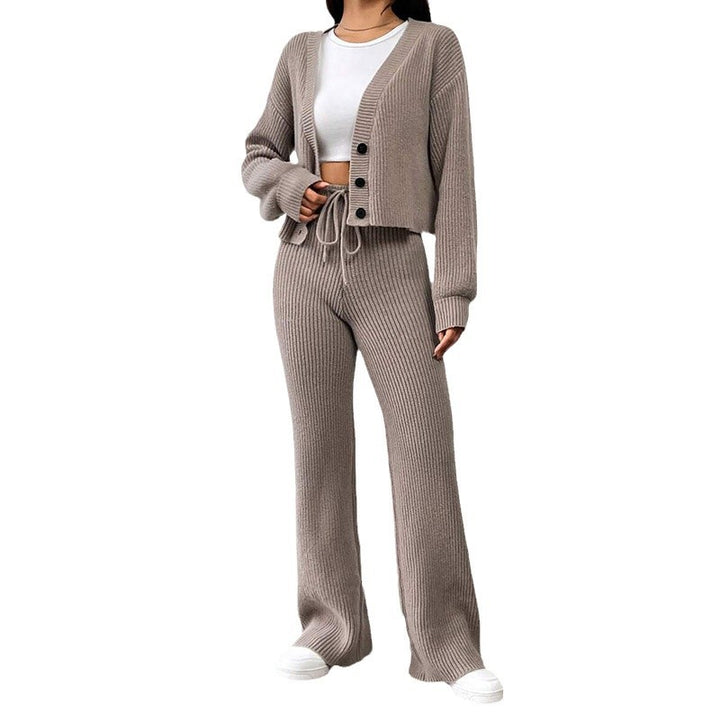 Ladies' soft knit set with casual pants and short cardigan Lune London