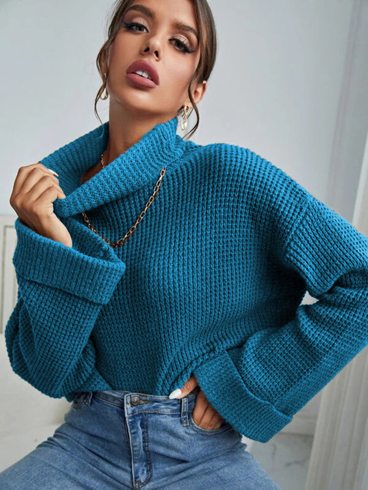 Knitted sweater for women with high collar and textured surface Lune London