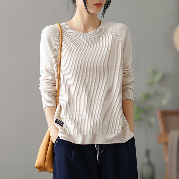 Casual ribbed knit pullover for women with side pockets Lune London