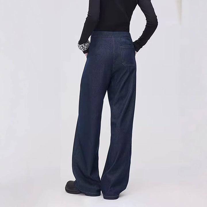 Jean féminin à la mode avec une coupe large et une taille haute Chic & Stil