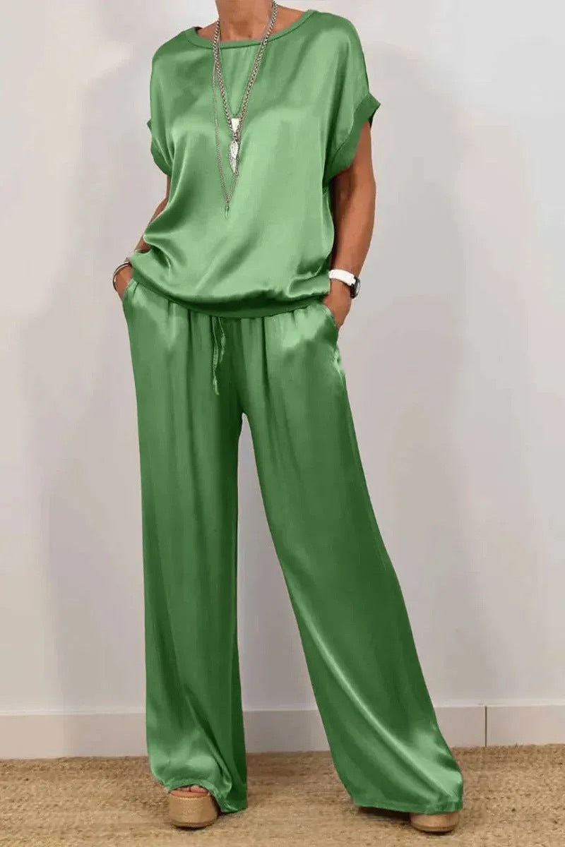 Women’s Elegant Satin Lounge Set with Loose Fit and Casual Top Lune London