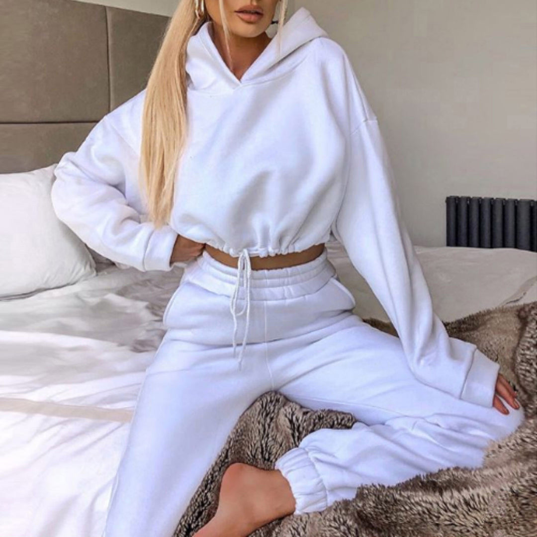 Lune London high-waisted women's short sweatshirt set with kangaroo pocket