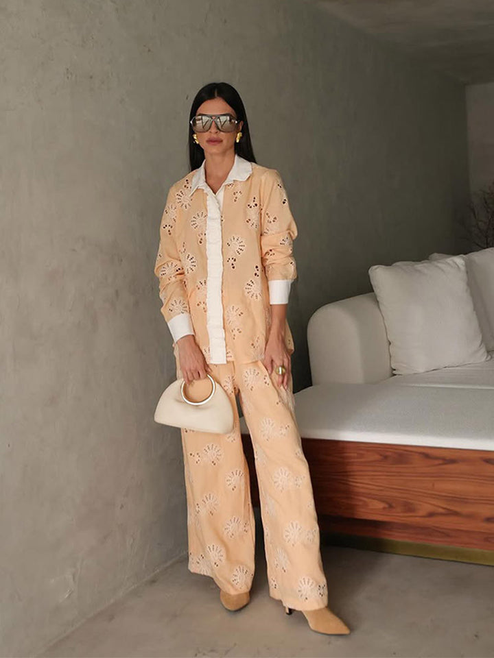 Ladies two-piece with decorative crochet patterns and a wide cut Lune London