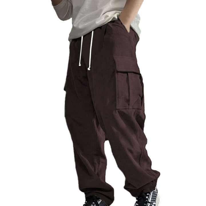 Men's cargo pants with a relaxed fit and versatile side pockets Lune London