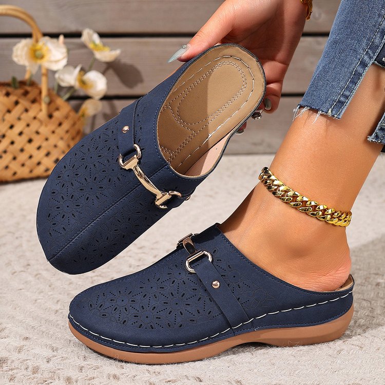 Comfortable clogs for women with floral application Lune London