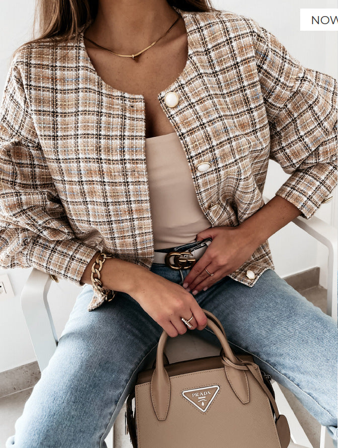 Trendy checkered knit jacket for women with single button closure Lune London