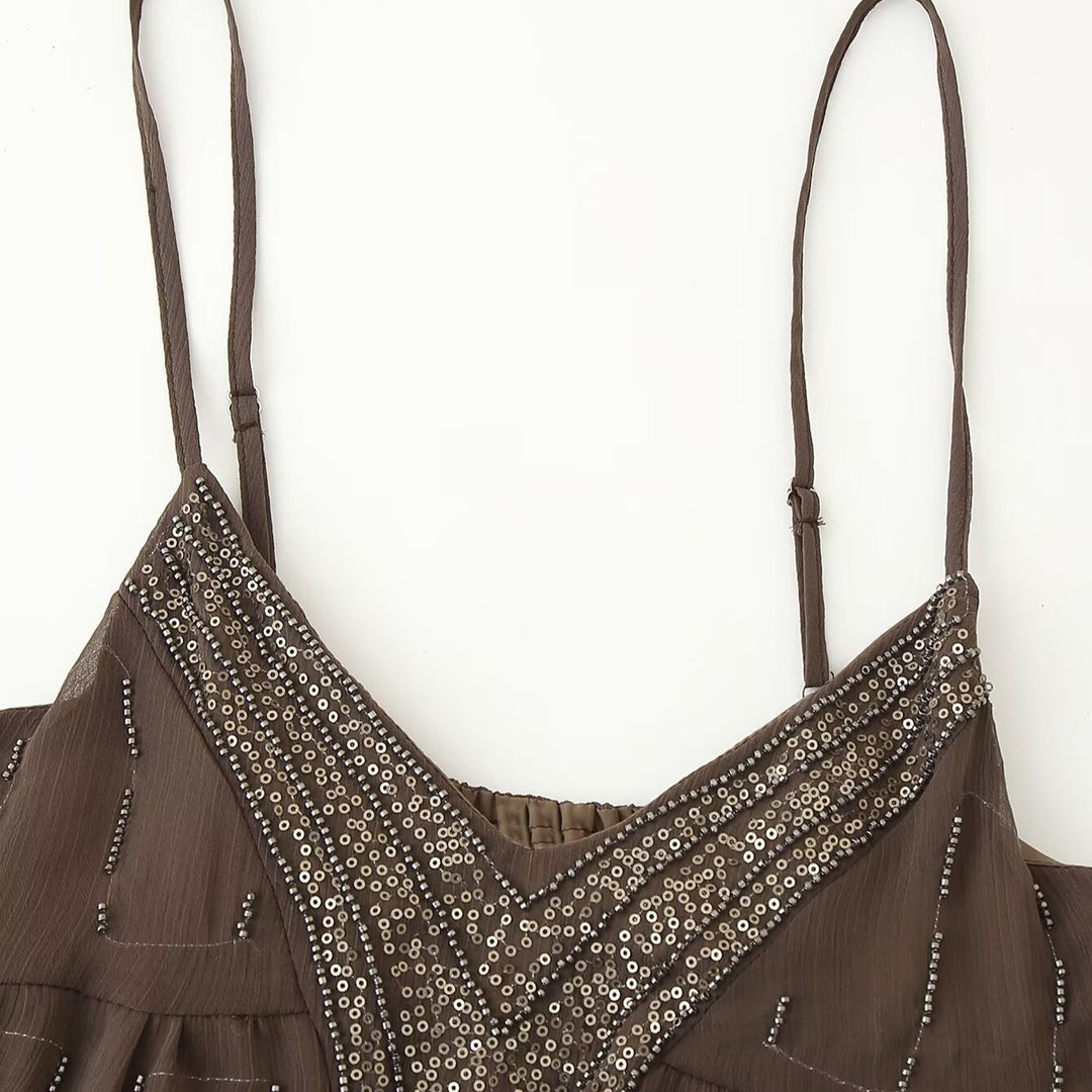 Summer dress for women with an elegant V-neckline and refined ruffle details Lune London