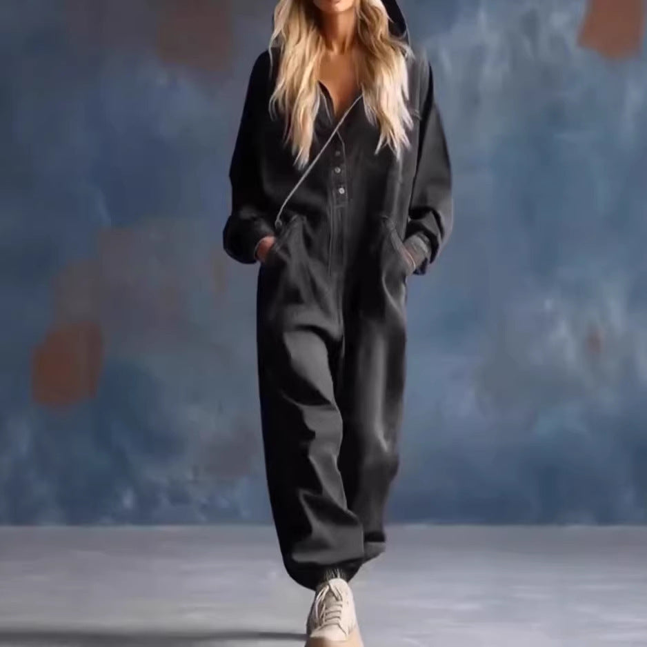 Combinaison en denim décontractée pour femmes avec capuche et poches pratiques Chic & Stil