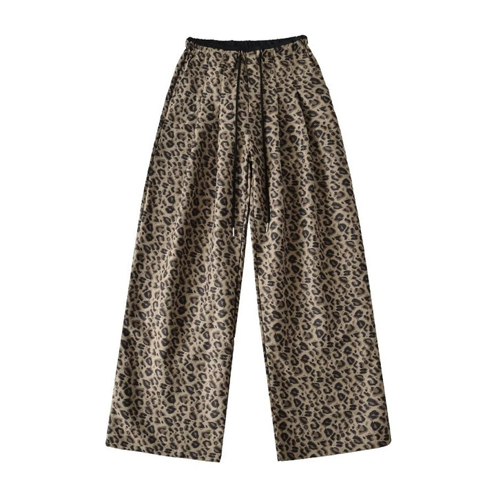 Trendy leopard wide-leg pants for women with elastic waistband and tie belt Lune London