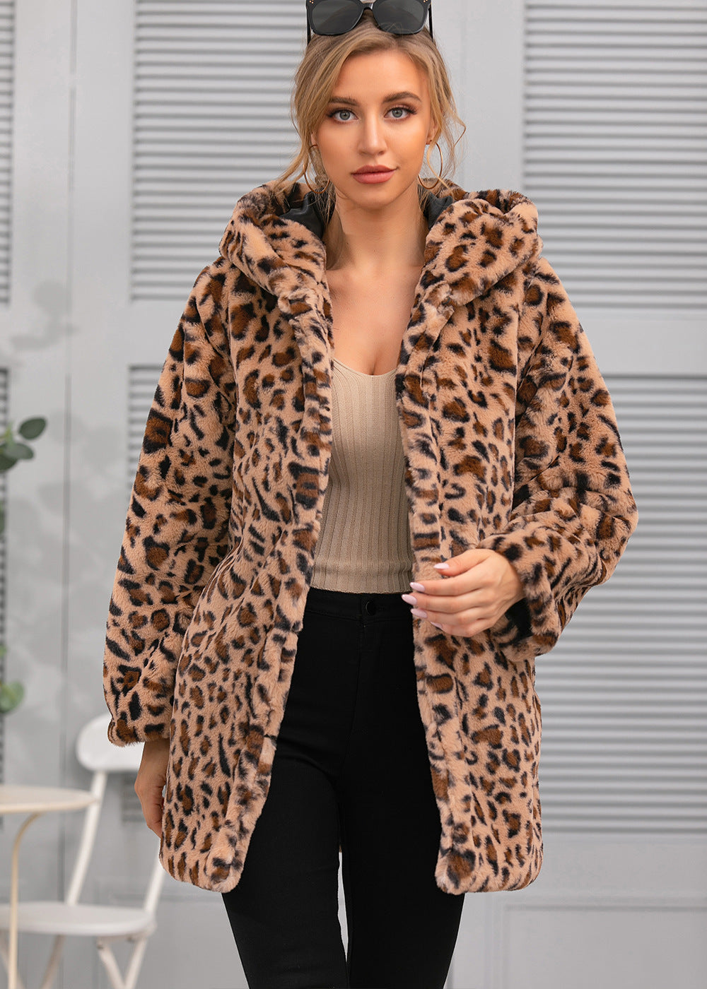Women Cozy Oversized Jacket with Elegant Leopard Pattern Lune London
