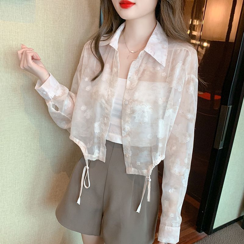 Blouse transparente pour femmes avec design floral Chic & Stil