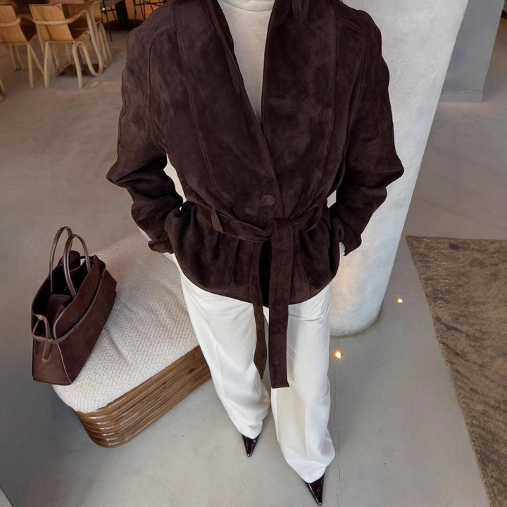 Elegant and soft velvet jacket for women in blazer style with belt at the waist Lune London