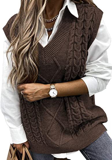 Knitted vest for women with braided design and V-neck Lune London