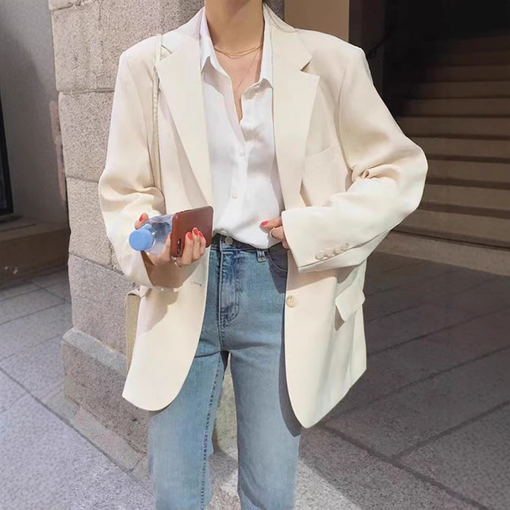 Blazer surdimensionné élégant pour femmes avec coupe décontractée et détails fins Chic & Stil
