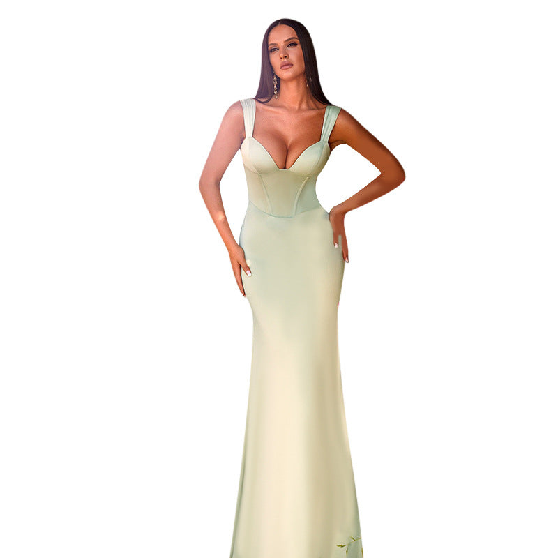 Robe Maxi Élegante pour Femmes avec Décolleté en V Profond et Silhouette Ajustée Chic & Stil