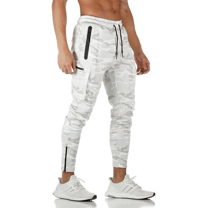 Men's cargo jogging pants with practical zip pockets and a modern cut Lune London