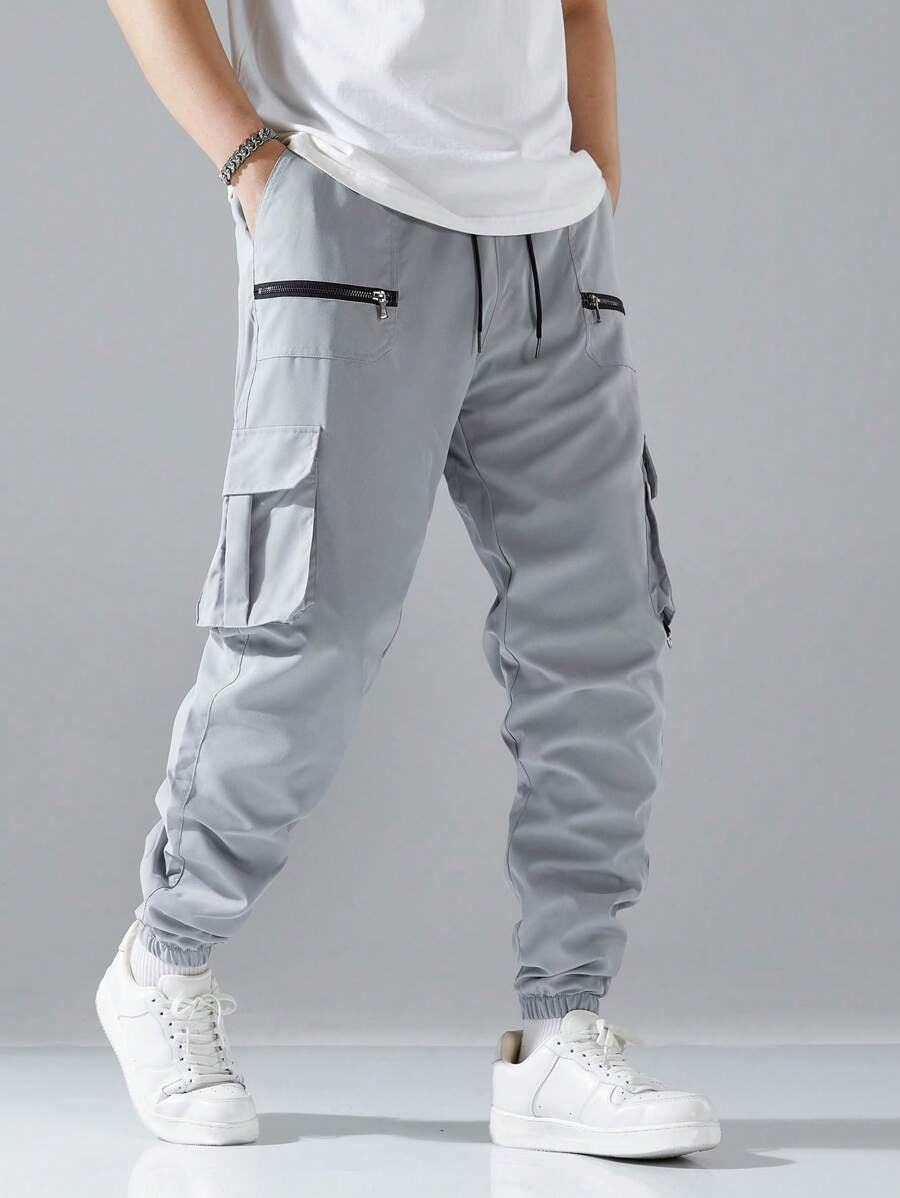 Men's cargo pants with modern zippered pockets Lune London