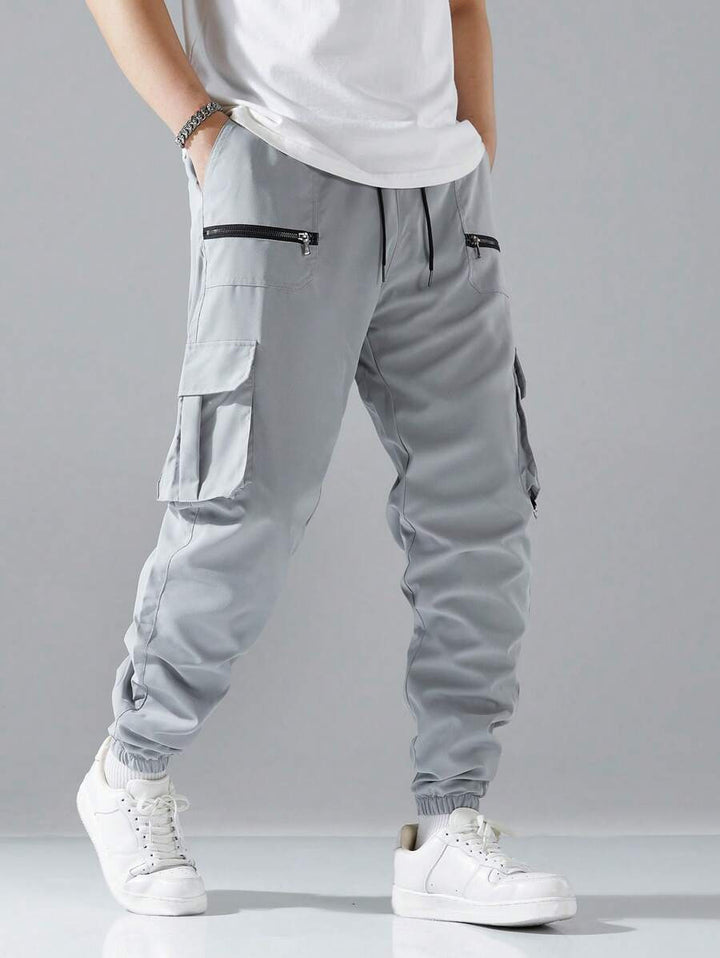 Men's cargo pants with modern zippered pockets Lune London