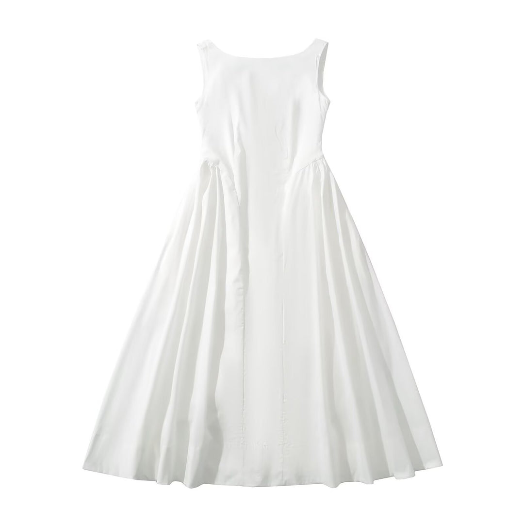 Maxi dress for women with an elegant and flowing cut and a round neck Lune London