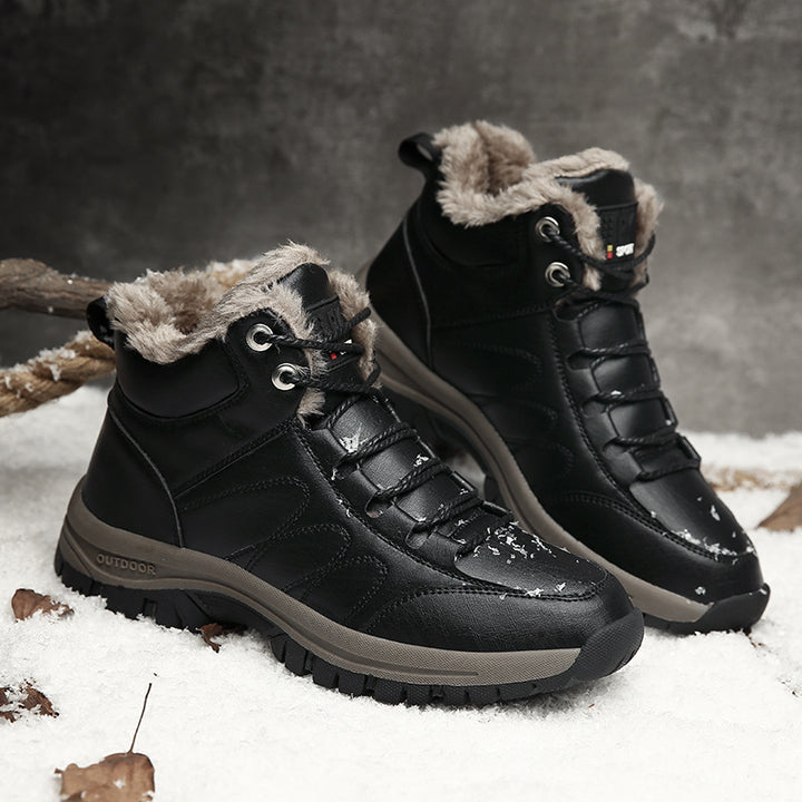 Ladies' hiking boots with insulated lining and non-slip sole Lune London