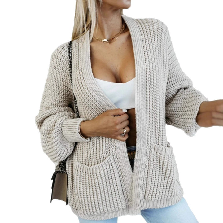Casual knit jacket for ladies with large pockets and loose fit Lune London
