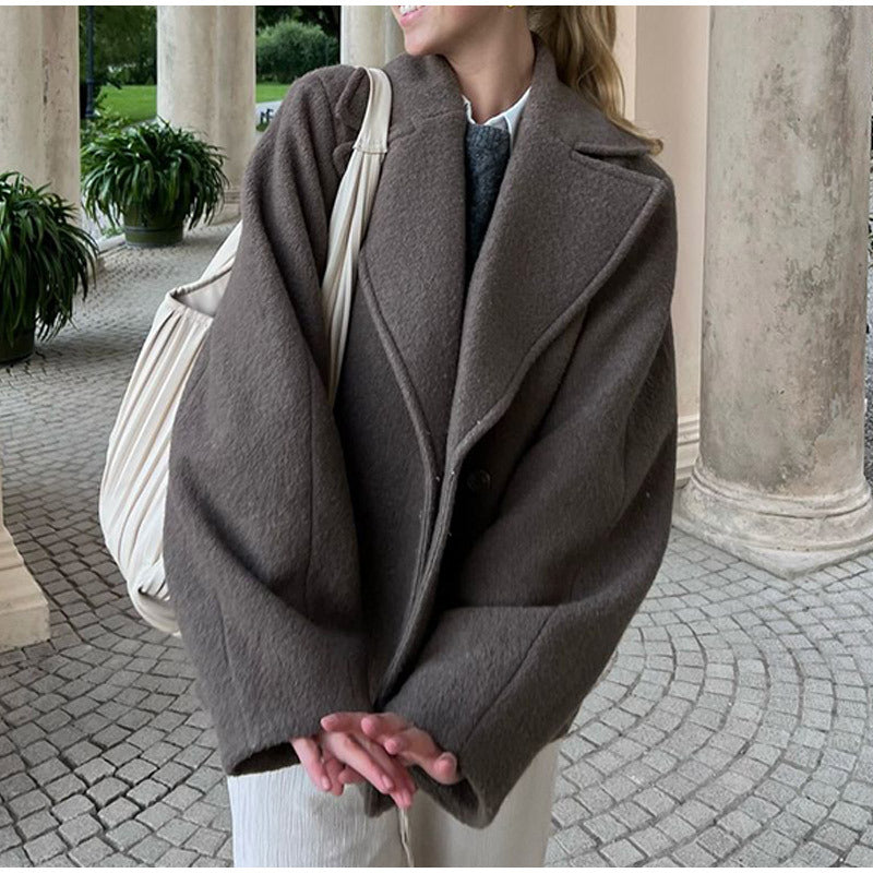 Ladies Oversized Wool Cardigan with wide sleeves and elegant Lune London lapels