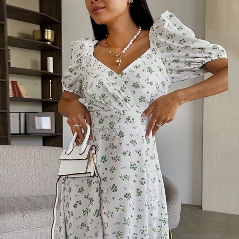 Robe Maxi Élégante pour Femmes avec Manches Bouffantes et Motif Floral Chic & Stil