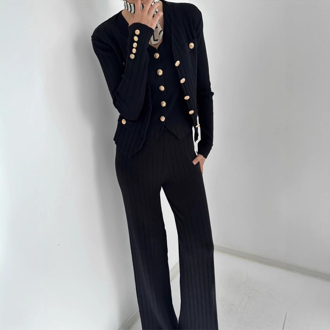 Elegant knitted set for ladies with chic and stylish button details