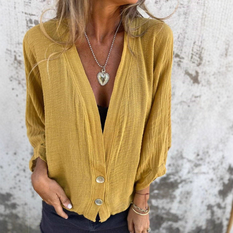Ladies light and casual button cardigan Lune London