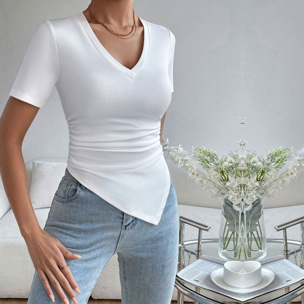 Body for women with an elegant V neck and gathers Chic & Stil