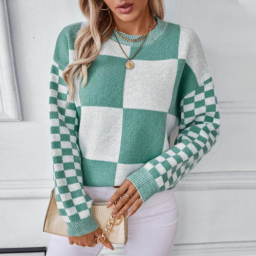Trendy women's sweater with plaid pattern and relaxed fit Lune London