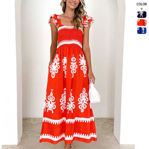 Maxi dress for women with plunge neck design and floral patterns Chic & Stil