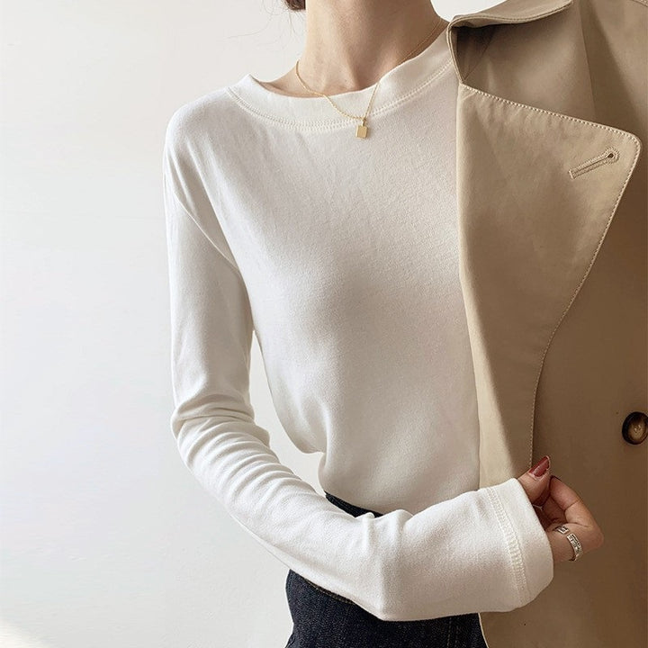 Women's long-sleeve shirt made of soft cotton fabric with a casual cut Lune London