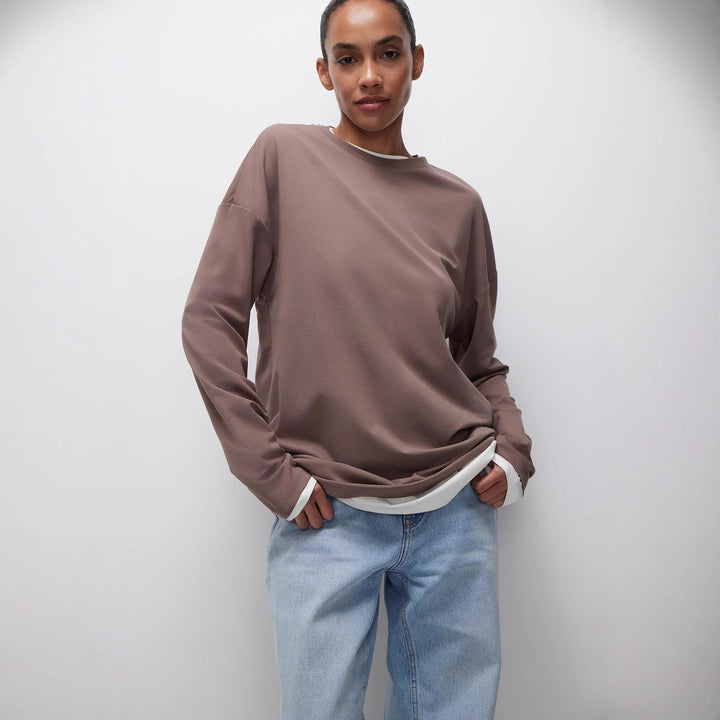 Casual jersey T-shirt for women with wide sleeves and a round neckline Lune London