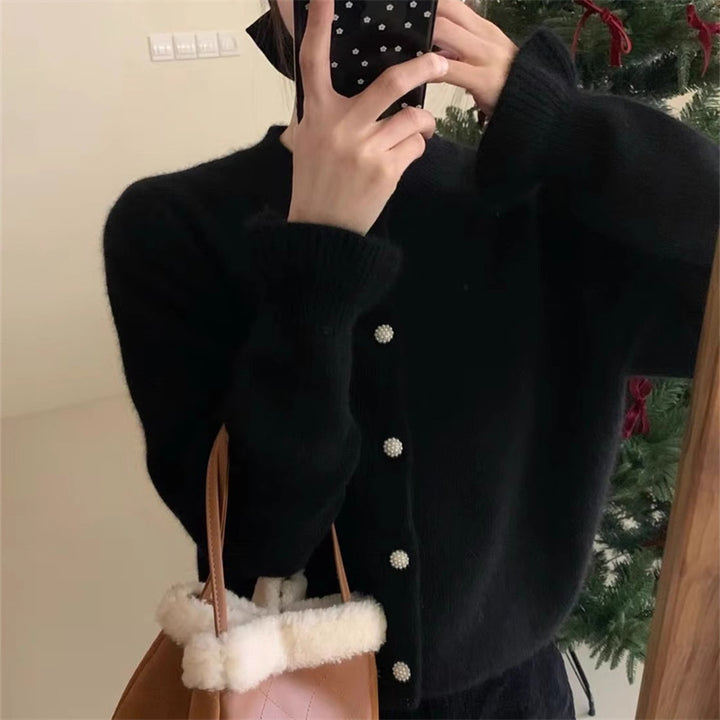 Cardigan confortable pour femmes avec fermeture élégante à boutons en perles Chic & Stil