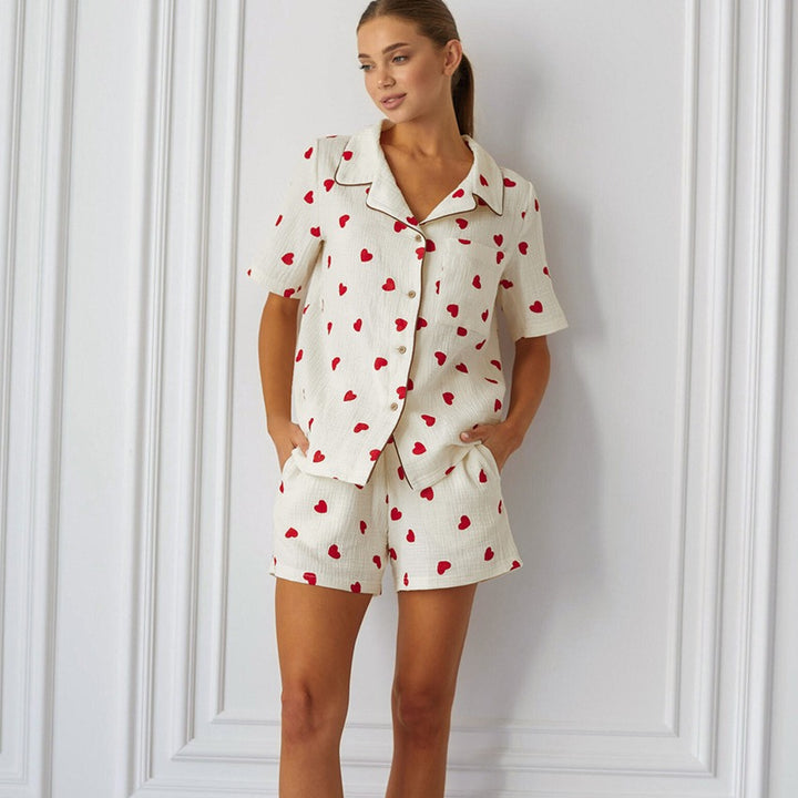 Women’s pajama set with hearts and short sleeves Chic und Stil