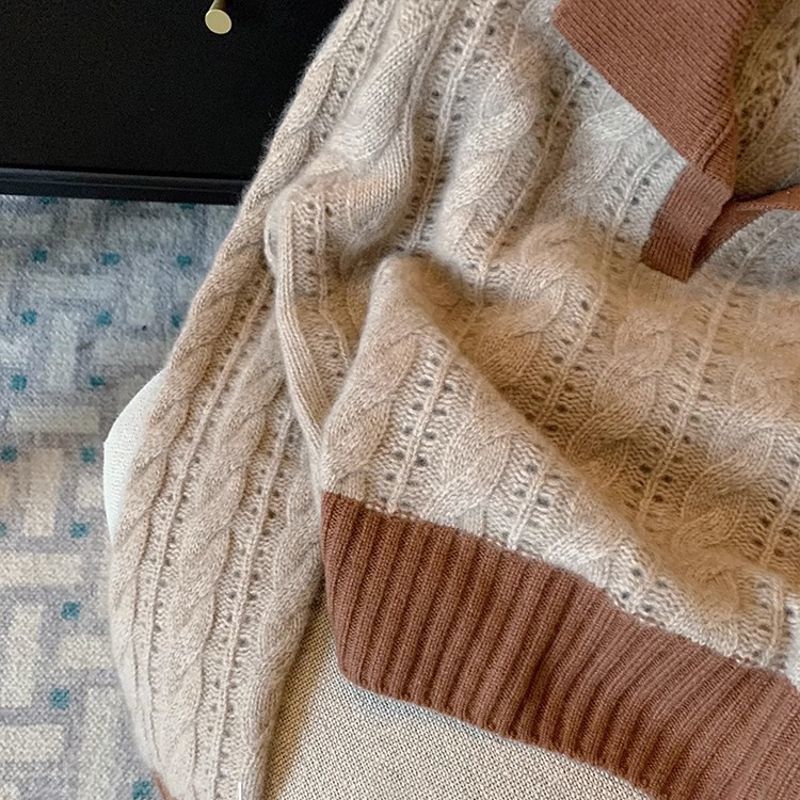 Pull en tricot pour femmes avec col Chic & Stil
