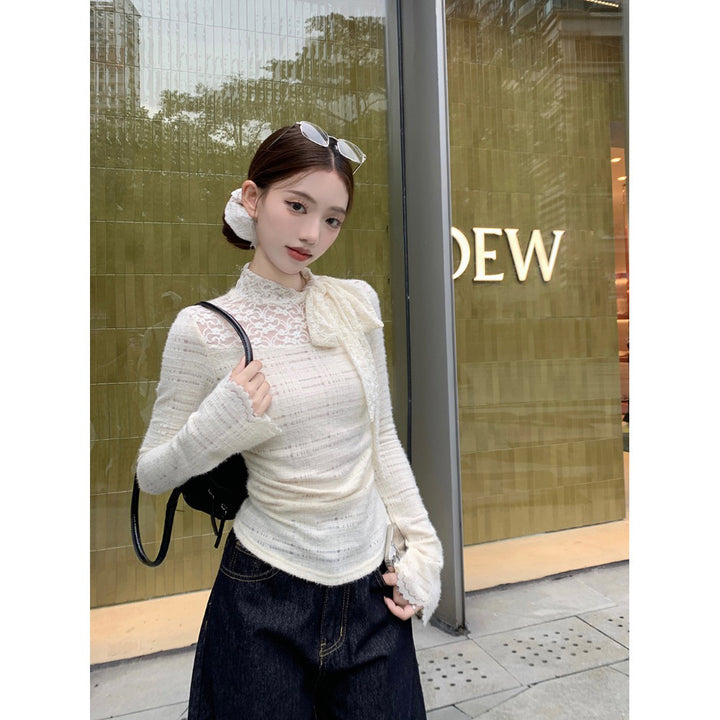 Women's elegant long-sleeve blouse with lace and bow details Chic & Stil