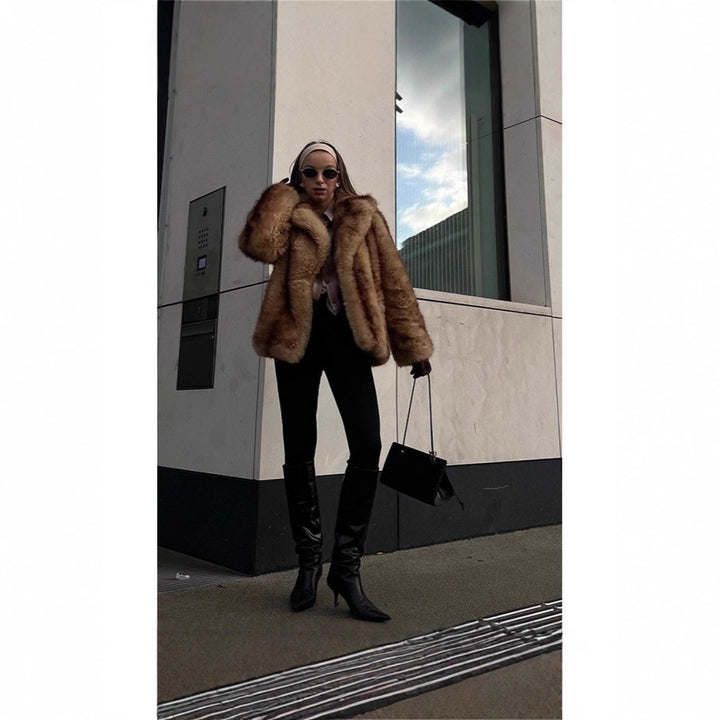 Ladies Elegant Faux Fur Coat Lune London