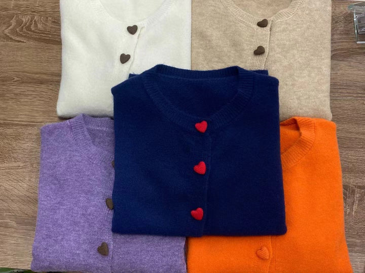 Cardigan en tricot doux pour femmes avec des boutons et une texture côtelée Chic & Stil