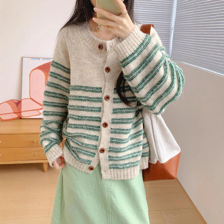 Comfortable cardigan jacket for women with contrasting stripes and large buttons Lune London