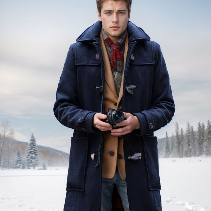 Elegant Duffle Coat for men in high-quality wool with hood and practical buttons Lune London