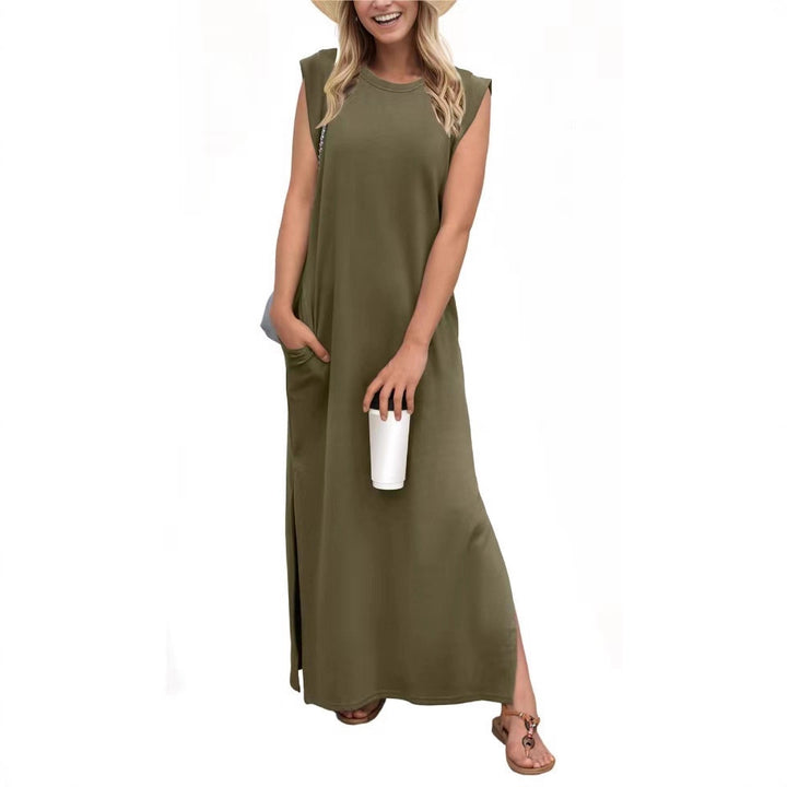 Maxi dress for women with modern shoulder details and a fluid cut Lune London