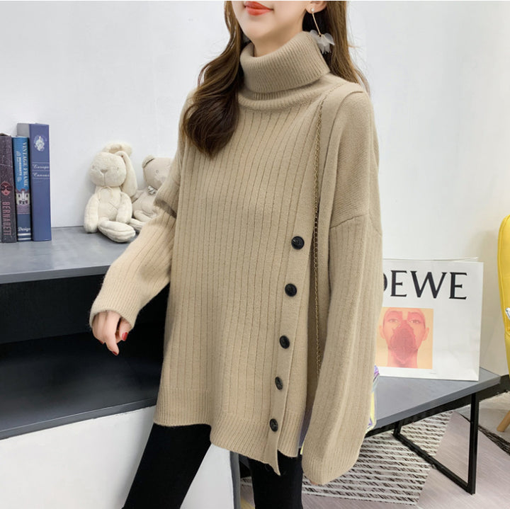 Pull pour femmes à col montant confortable avec détail à boutons Chic & Stil