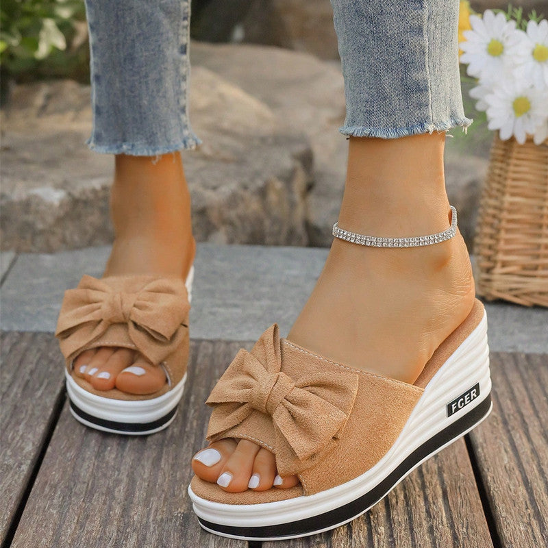 Women's platform sandals with stylish bow application and comfortable sole Lune London